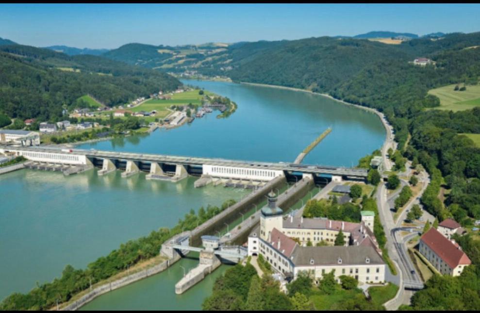 Pension Artstetten Exteriör bild